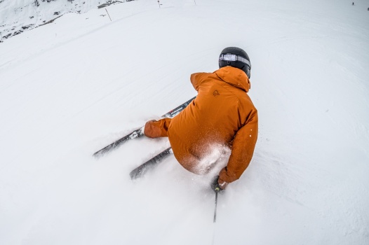 Verletzungen vermeiden: Mit der richtigen Skifitness von Kopf bis Fuß gestärkt