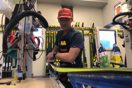 Den Artikel lesen: Das richtige Wachsen der Langlaufski - DSV-Techniker Max Achatz im Interview