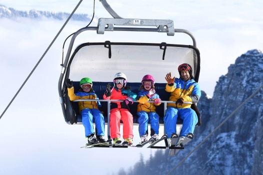 Skiausrüstung aus zweiter Hand